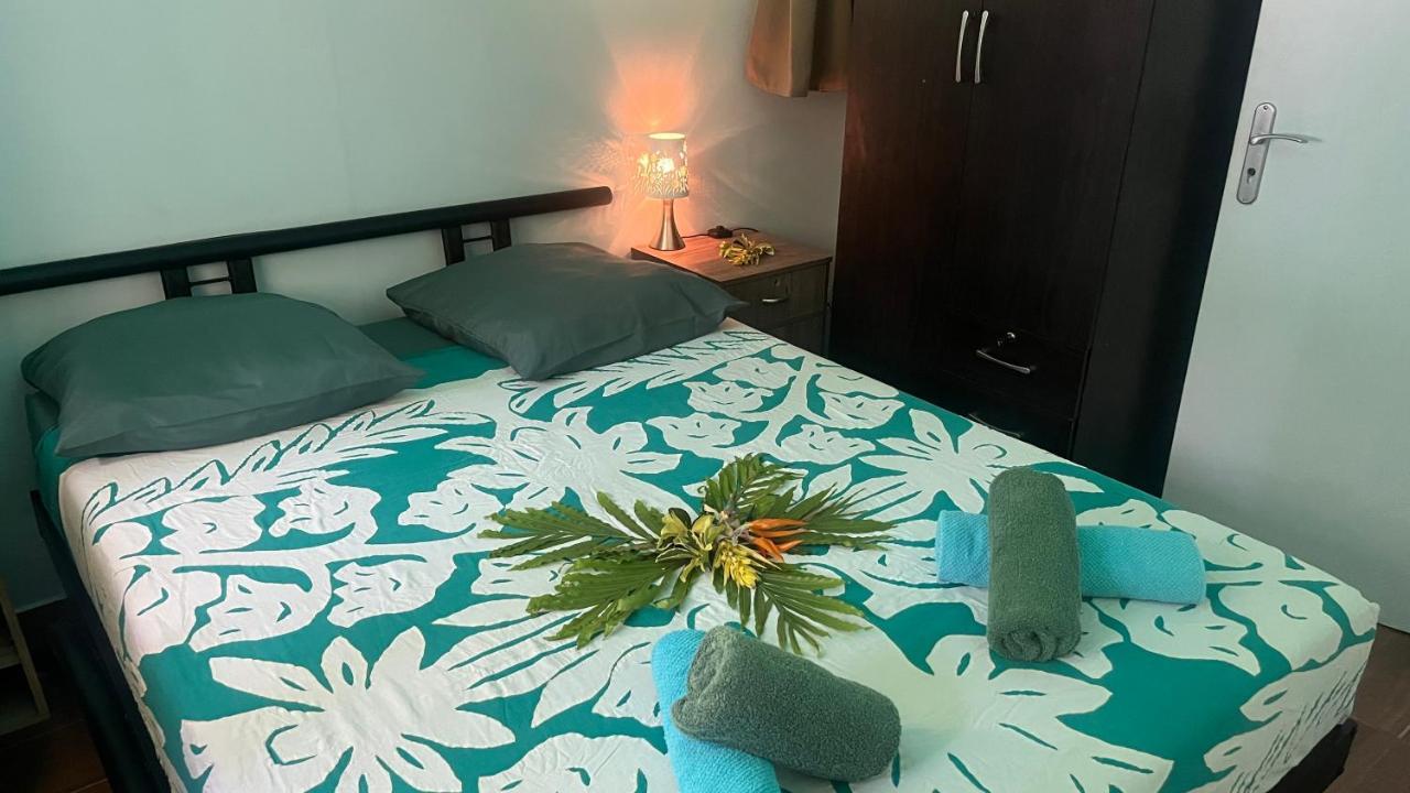 Fare Honu Cook'S Bay Moorea Buitenkant foto